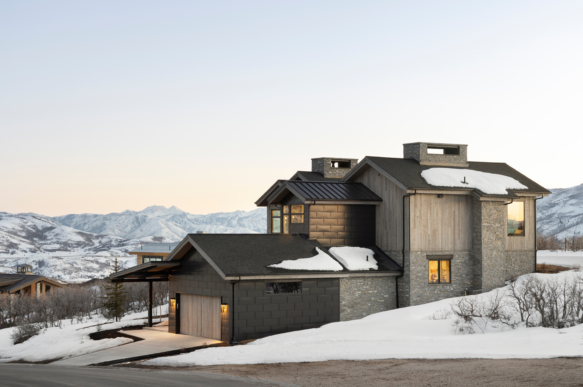 2403-07 Hideout Home Snowy Evening Exterior (Bishop Residence)

Budingen Architecture, Jimmy O’Loughlin

March 18, 2024

Copyright: Meagan Larsen / 2024