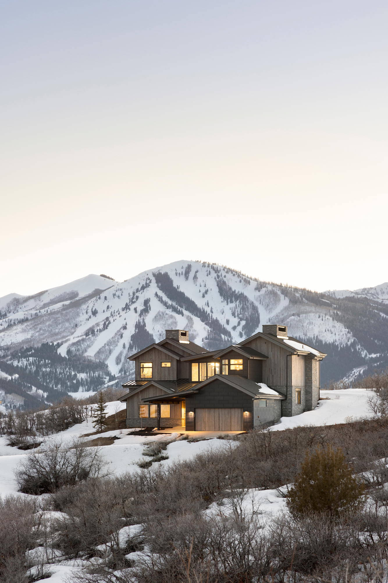 2403-07 Hideout Home Snowy Evening Exterior (Bishop Residence)

Budingen Architecture, Jimmy O’Loughlin

March 18, 2024

Copyright: Meagan Larsen / 2024