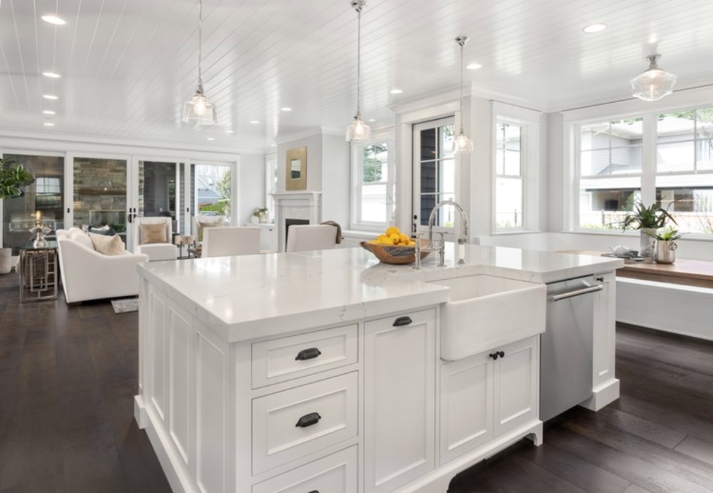 A modern farmhouse kitchen in all white