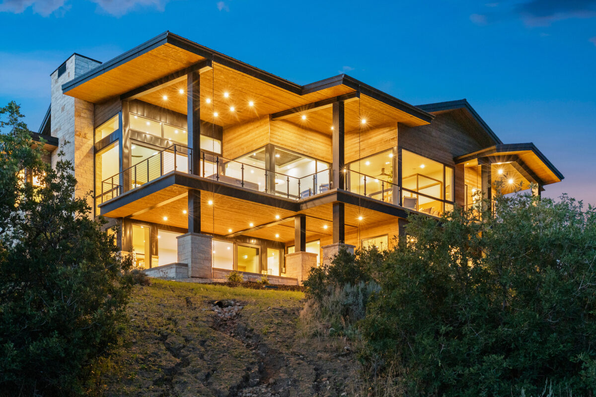 Halo Crest custom mountain home in Golden Eagle, Hideout, Utah